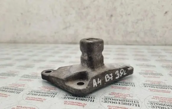 Audi A4 S4 B7 8E 8H Engine mounting bracket 059199343P