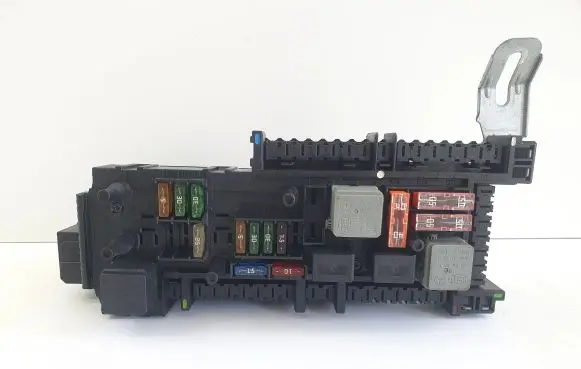 Mercedes-Benz E W212 Comfort/convenience module 2129060505 2129012304 2129028502