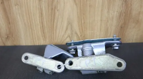 Mercedes-Benz ML W164 Rear door hinge set 