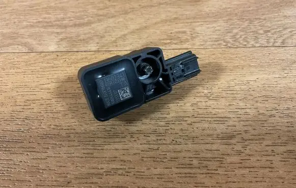 Opel Insignia A Airbag deployment crash/impact sensor 13502341