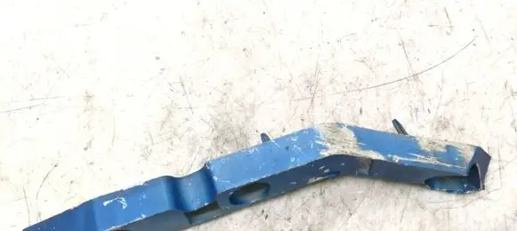 Ford Focus Front bumper mounting bracket 4M5117D958AF