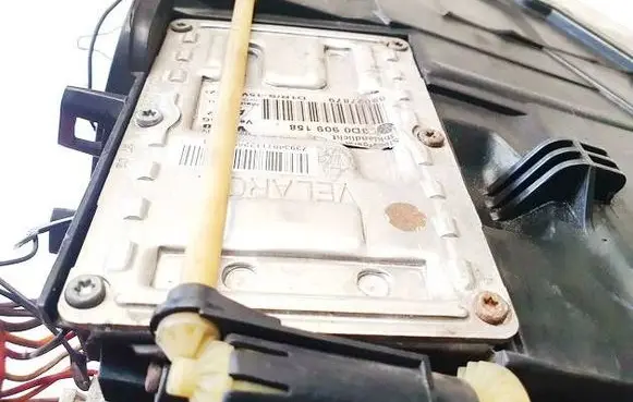 Headlight ballast module Xenon