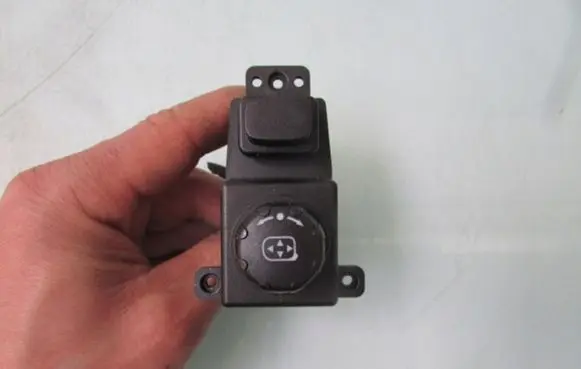 SsangYong Korando Mirror switch trim 201006242