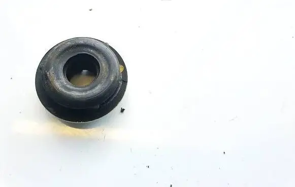 Toyota Avensis T270 Coil spring mount 4875505030 48755-05030