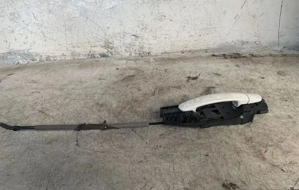 Volkswagen Jetta VI Rear door exterior handle