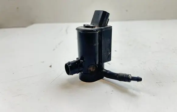 Toyota Previa (XR30, XR40) II Windscreen/windshield washer pump 8533020470
