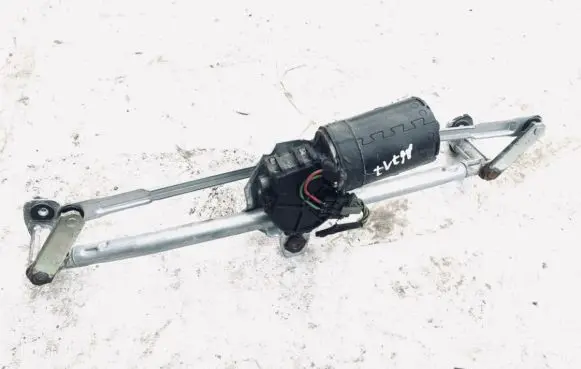 Audi A3 S3 8L Front wiper linkage and motor