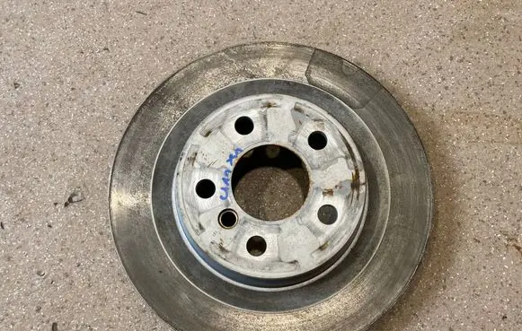 BMW X1 U11 Rear brake disc 6891086