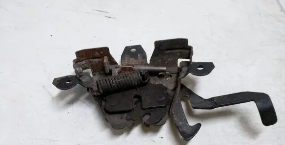 Mitsubishi Carisma Engine bonnet (hood) release handle
