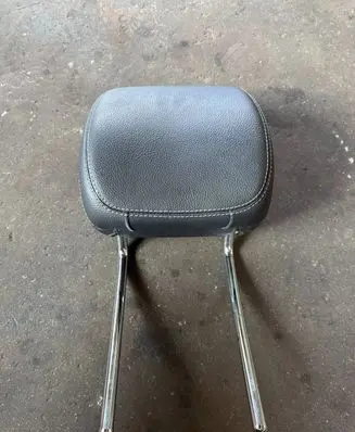 Mercedes-Benz C W205 Front seat headrest 