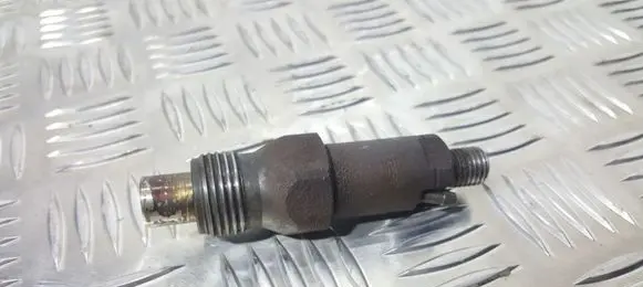 Volvo S40, V40 Fuel injector LCR6735401D