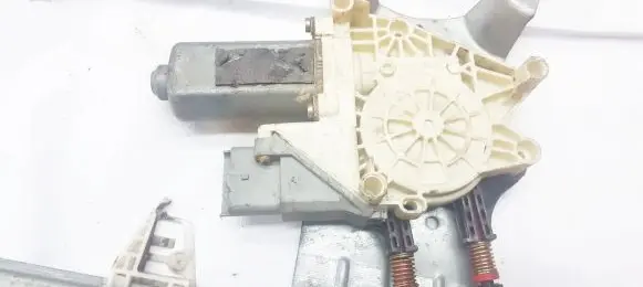 Citroen Xsara Picasso Front door window regulator motor 128000291