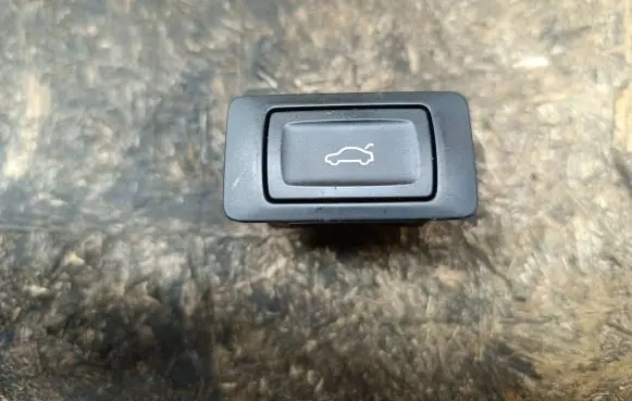 Audi A4 S4 B9 Tailgate opening switch 4G0959831C