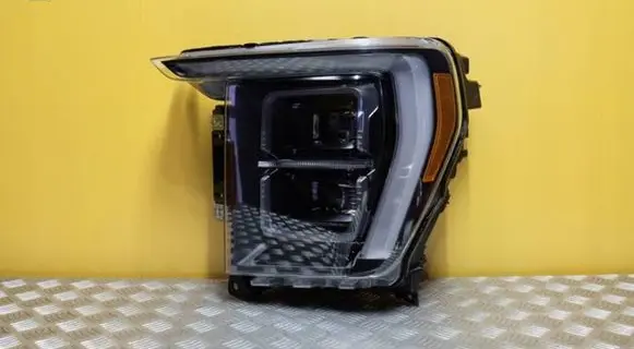 Ford F150 Headlight/headlamp ML3V-13E017-XA 1536