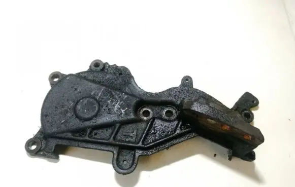 Engine mounting bracket
