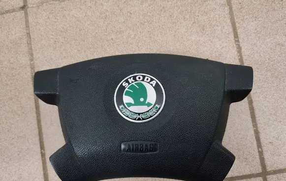 Skoda Fabia Mk1 (6Y) Steering wheel airbag