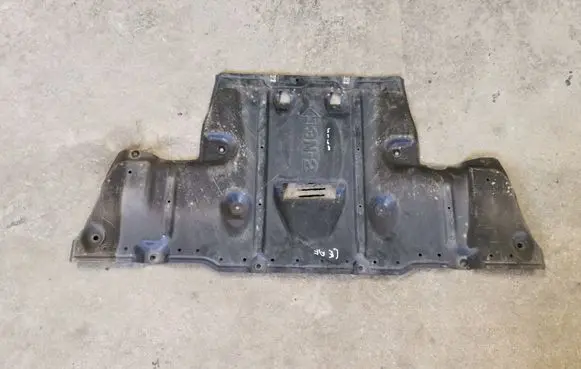 Nissan Leaf II (ZE1) Center/middle under tray cover 74813NL0B