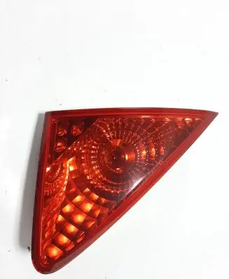 Tailgate rear/tail lights