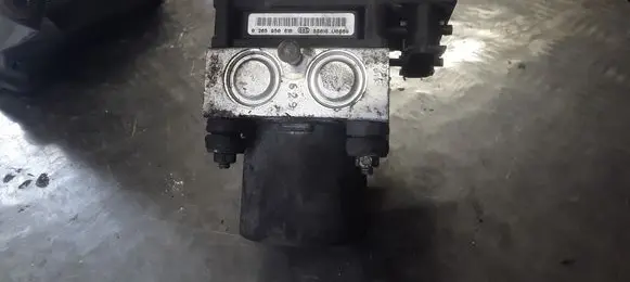 Nissan Qashqai ABS Pump 0265950616