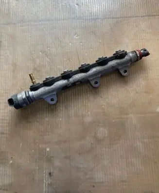 Renault Koleos I Fuel main line pipe 8200842432 000222L3 0445214155