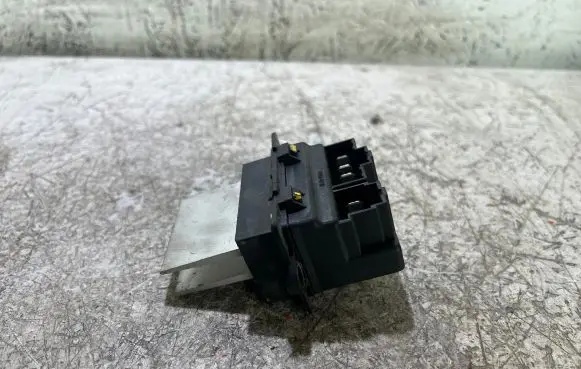 Chrysler Pacifica Heater blower motor/fan resistor 790834U 790834U275358