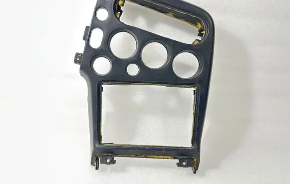 Mitsubishi Eclipse (D21A/D22A/D27A) Dashboard center trim panel 