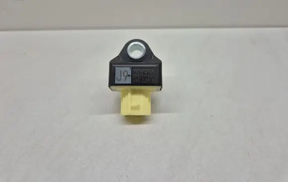 Toyota C-HR I Airbag deployment crash/impact sensor 89831F4030