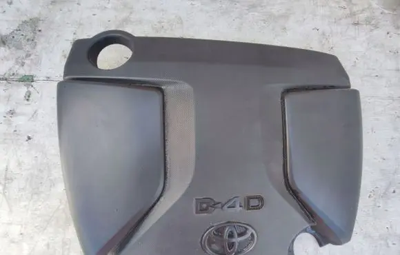Toyota Verso Engine cover (trim)