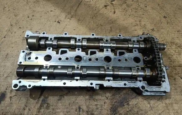 Ford Mondeo MK V Engine head 9806792610 9806792610B DW10F