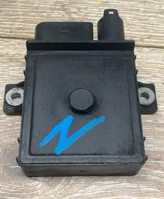 BMW X5 E53 Glow plug pre-heat relay 7788327