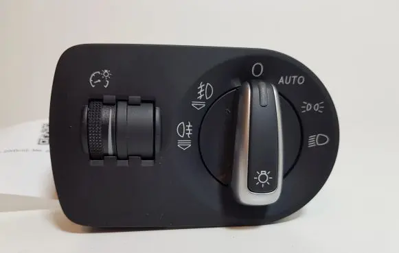 Audi Q3 8U Light switch 8X2941531AD