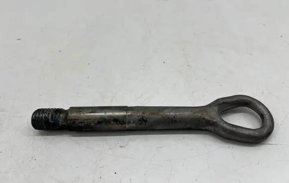 Mercedes-Benz C W205 Towing hook eye