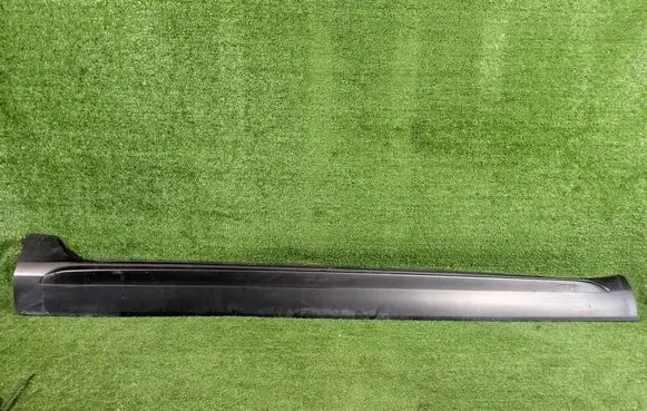 Volvo S90, V90 Foot area side trim 