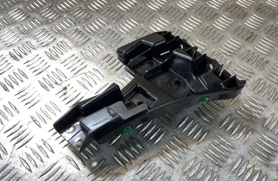 Volvo S60 Front bumper mounting bracket 31323832