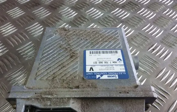 Volvo S40, V40 Engine control unit/module 7700868321 3085430002