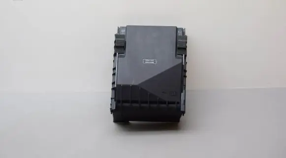 Volkswagen Caddy Fuse box cover 1K0937132G 1K0937132F