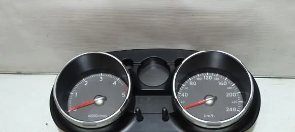 Nissan Qashqai+2 Speedometer (instrument cluster) JD73A17GFLYV