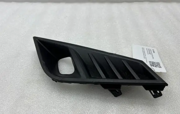 Nissan Juke II F16 Front bumper lower grill 622566PA0A