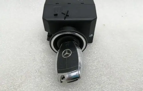 Mercedes-Benz CLS C219 Lock set A2115452508
