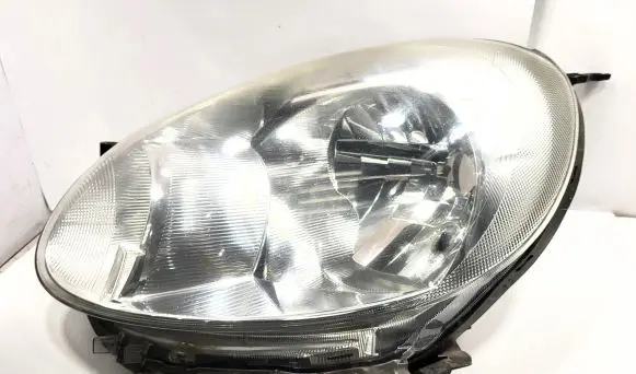 Nissan Micra Headlight/headlamp