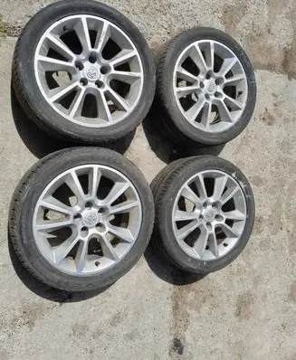 Opel Zafira B R17 alloy rim 