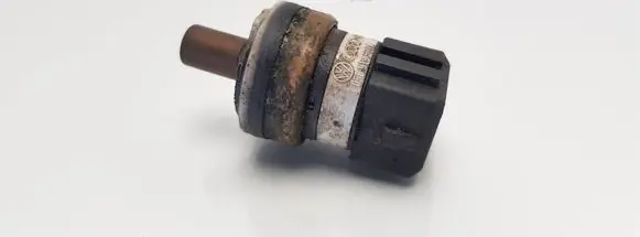 Audi A4 S4 B5 8D Coolant temperature sensor 058919501A