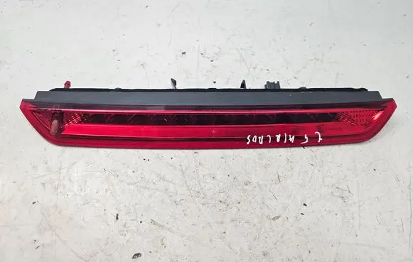 Citroen C5 Aircross Third/center stoplight 9611951080