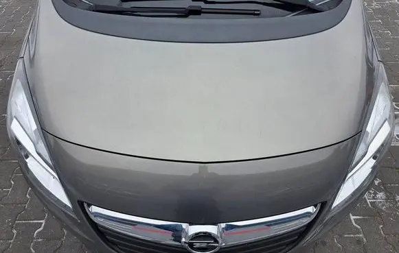 Opel Meriva B Engine hood trim 