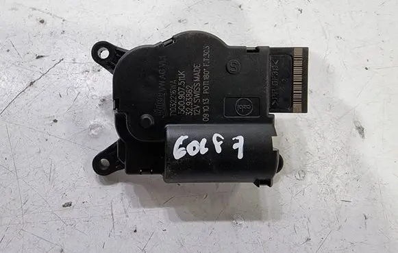 Volkswagen Golf VII Air flap motor/actuator 5Q0907511K T1032216VX 3293862
