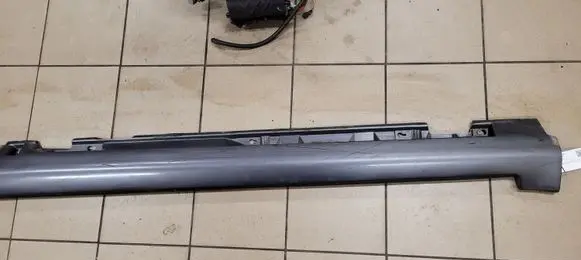 Volvo S40 Sill