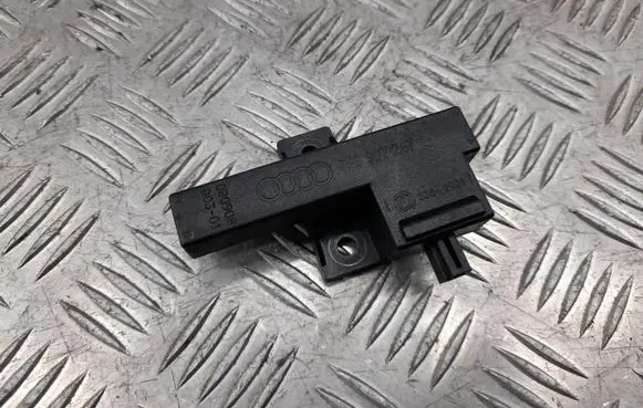 Audi A6 S6 C6 4F Keyless (KESSY) go control unit/module 4F0907247