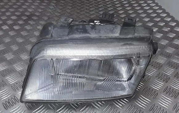 Audi A4 S4 B5 8D Headlight/headlamp 8D0941003A