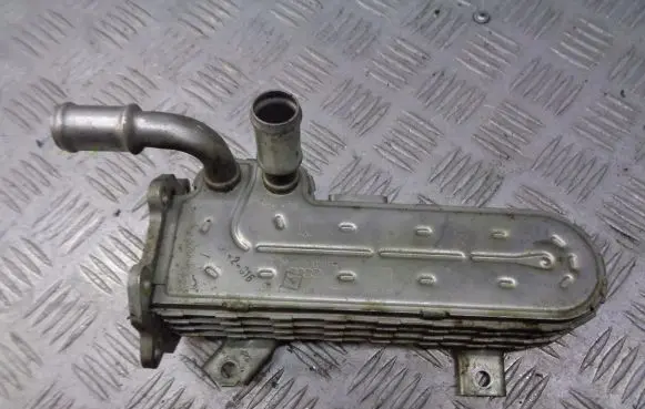 Skoda Octavia Mk1 (1U) EGR valve cooler 038131513AD