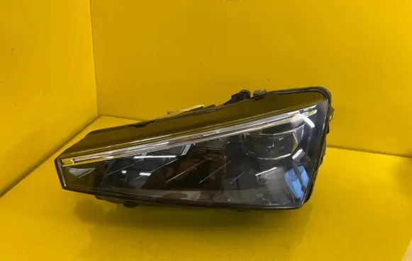 Skoda Scala Headlight/headlamp 657941015A